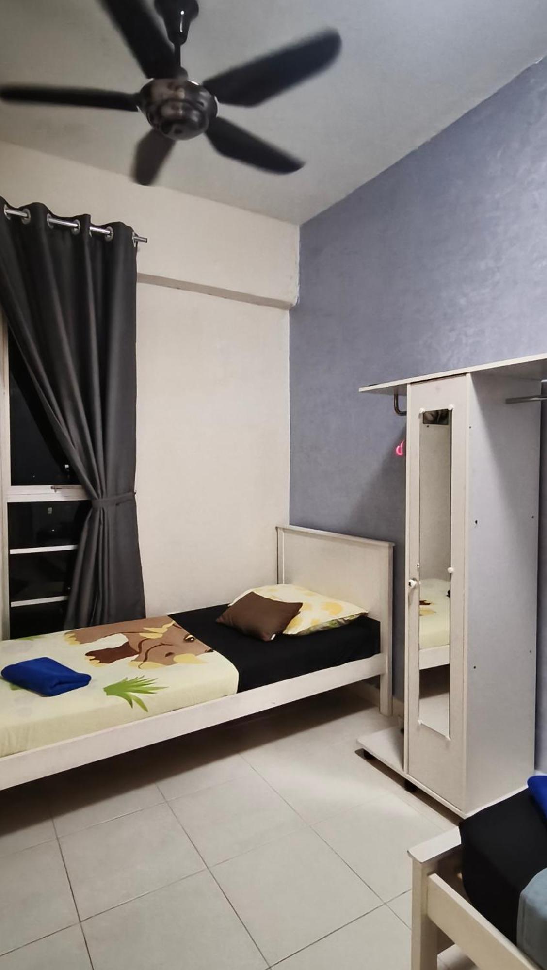 Leezahomestay بيان ليباس المظهر الخارجي الصورة