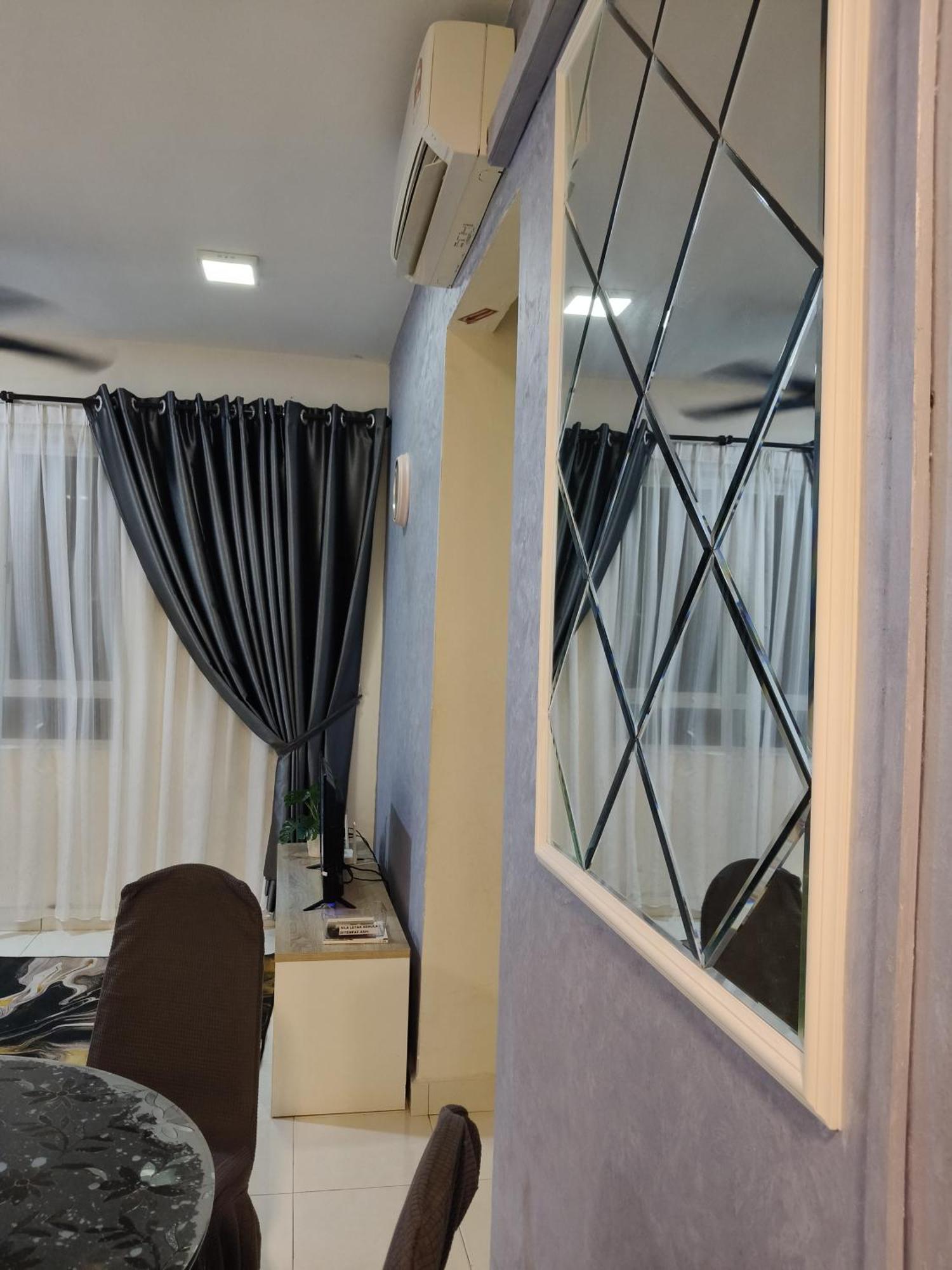 Leezahomestay بيان ليباس المظهر الخارجي الصورة